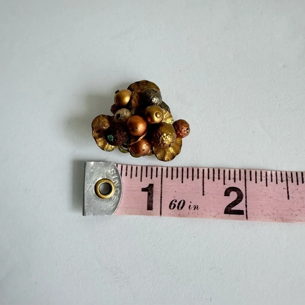 Vintage Eugene Cluster Earrings Clip On Beaded‎ Brass Copper Faux Pearls Signed